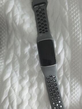 Fitbit Charge 5 with Gray Perforated Sports Band